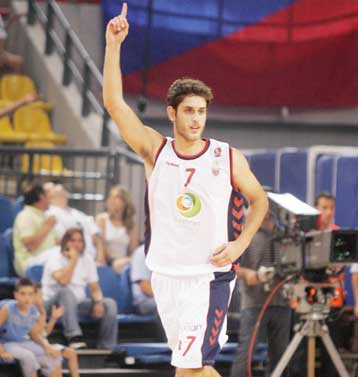 Και τυπικά «πράσινος» ο Περπέρογλου, που υπέγραψε για 3+1 χρόνια στον Παναθηναϊκό