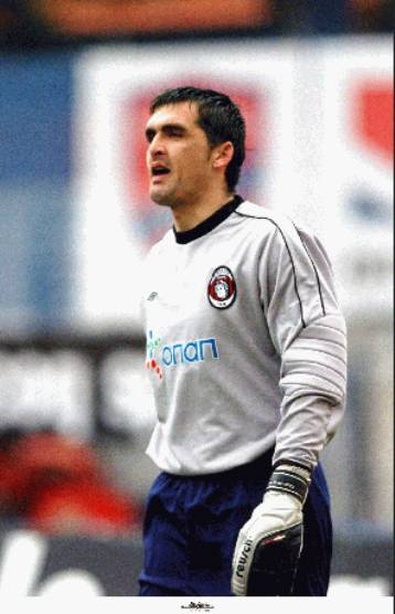 Ο Απόλλων Καλαμαριάς ανανέωσε με Κόβατς, Γαλανόπουλο και Σαρακατσάνο