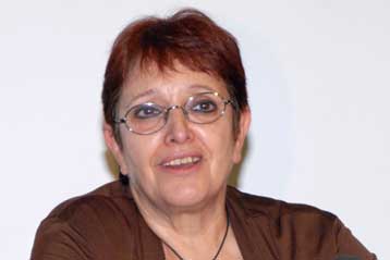 «Εμπρηστής» η πολιτική γης που ακολουθείται στην Ελλάδα, εκτιμά η Αλ.Παπαρήγα