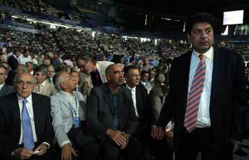 «Μάχη» για μια θέση στην Κεντρική Επιτροπή δίνουν την Κυριακή τα στελέχη της ΝΔ