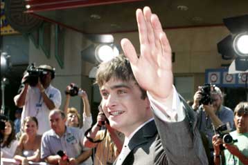 Εκστρατεία βρετανικού βιβλιοπωλείου να μην τελειώσουν οι περιπέτειες του Χάρι Πότερ