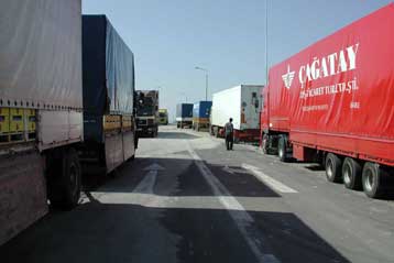 Τη συμφωνία του με τις πρόσφατες τροποποιήσεις του τελωνειακού κώδικα, εκφράζει ο ΣΕΒΕ