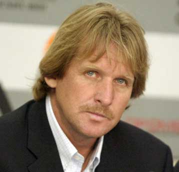 Και επισήμως στο «τιμόνι» της Ρεάλ Μαδρίτης ο Μπερντ Σούστερ