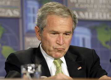 Απέρριψε ο Μπους τις κλητεύσεις του Κογκρέσου για το θέμα της απόλυσης εισαγγελέων