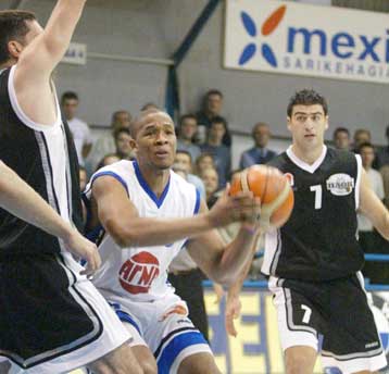 Την απόκτηση του Τρέβον Μπράιαντ ανακοίνωσε το Μαρούσι