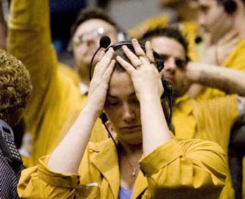 Το πετρέλαιο σταθεροποιείται κοντά στα 76 δολάρια το βαρέλι