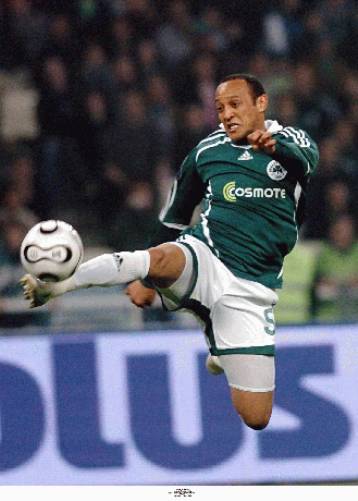 Ενοχλήσεις στους κοιλιακούς για τον Μόρις, πρόβλημα για την άμυνα του Παναθηναϊκού