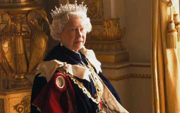 Το BBC απολογήθηκε στη βασίλισσα Ελισάβετ για τον υπαινιγμό ότι έφυγε από φωτογράφηση