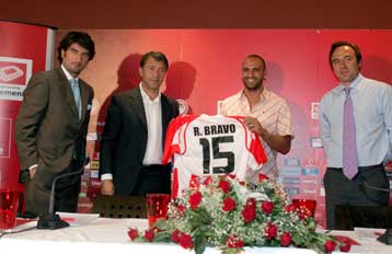 Έτοιμος να ανταποκριθεί στις υψηλές προσδοκίες δήλωσε ο Ραούλ Μπράβο