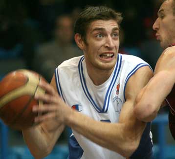 Η Ρεάλ Μαδρίτης απέκτησε και τον Μιχάλη Πελεκάνο