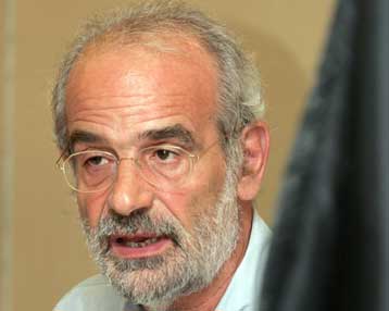 «Η Ελλάδα γίνεται κάρβουνο» δήλωσε ο πρόεδρος του Συνασπισμού Αλ.Αλαβάνος