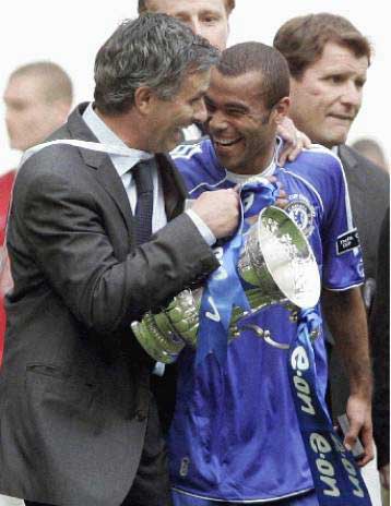 Γεφυρώθηκαν οι σχέχεις του Μουρίνιο με τον Ρομάν Αμπράμοβιτς