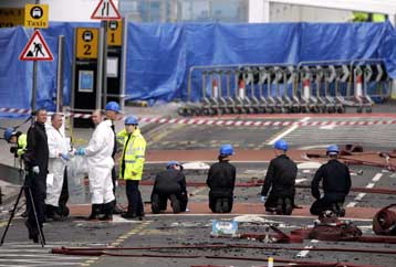 Ελεύθεροι δύο ύποπτοι των αποτυχημένων επιθέσεων από την βρετανική αστυνομία