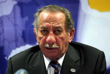 Ανοιχτά όλα τα ενδεχόμενα για τις κυπριακές προεδρικές εκλογές αφήνει δημοσκόπηση