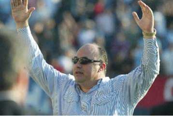 Ανανέωσε ο Πουρσανίδης, αναλαμβάνει ο Βλάχος, στήριξη Μπέου λόγω Ρέμου