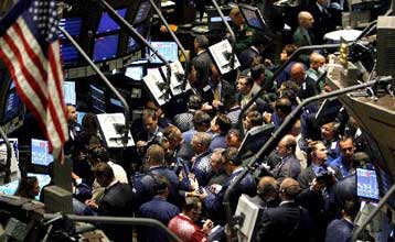 Ένα βήμα πριν από τις 14.000 μονάδες ο Dow Jones, κέρδη στις ευρωπαϊκές αγορές
