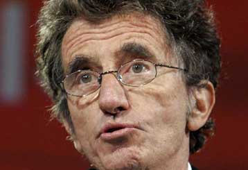 Είπε το «ναι» ο Σοσιαλιστής Ζακ Λανγκ στην πρόταση του Νικολά Σαρκοζί