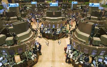 Ο Dow Jones ξεπέρασε ενδοσυνεδριακά τις 14.000 μονάδες