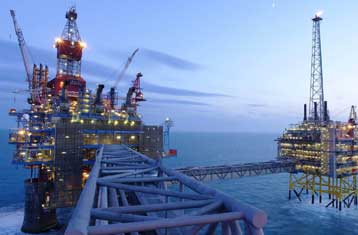 Προς τα 77 δολάρια ανέρχεται η τιμή του πετρελαίου