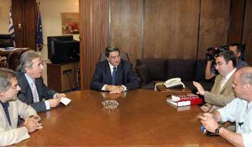 Μετά τις εκλογές οι αλλαγές στο Ασφαλιστικό, λέει ο Β.Μαγγίνας, ανησυχία σε ΓΣΕΕ-ΑΔΕΔΥ