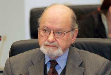 Eυχές για ταχεία ανάρρωση από τον πρωθυπουργό στον Λ.Κύρκο