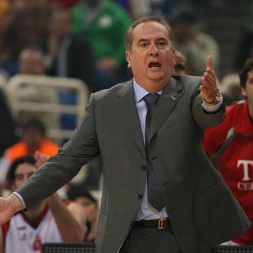 Παρελθόν ο Μάλκοβιτς από τον πάγκο της Ταού, υποψήφιος αντικαταστάτης ο Μαχμουτί