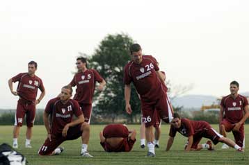 Η Λάρισα νίκησε 3-1 τον Ιωνικό και προχωρά με την απόκτηση του Ιγκλέσιας