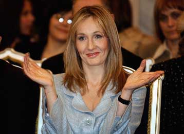 Η Τζ.Ρόουλινγκ επικρίνει τις εφημερίδες που δημοσίευσαν πρόωρη κριτική για τον Χ.Πότερ