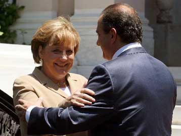 Για την ενίσχυση της ελληνογερμανικής συνεργασίας συζήτησαν Καραμανλής και Μέρκελ