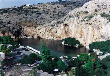 Ταυτοποιήθηκαν τα οστά Αμερικανών που χάθηκαν στη λίμνη της Βουλιαγμένης το 1978