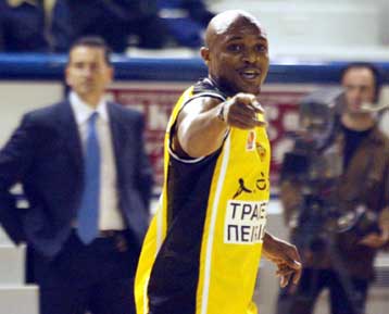 Στα ερυθρόλευκα ντύνεται ο Ρόντρικ Μπλάκνεϊ