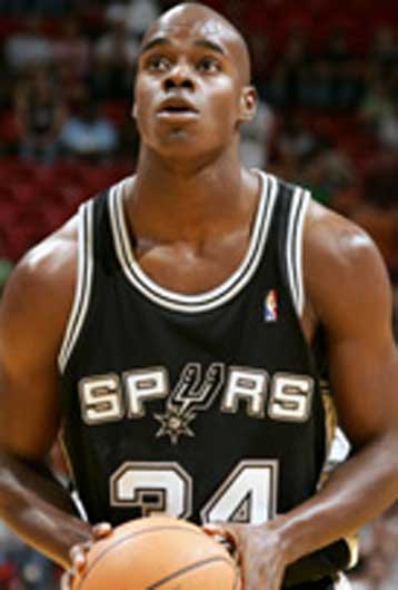 Στον Πανελλήνιο ο Αμερικανός γκαρντ Μέλβιν Σάντερς