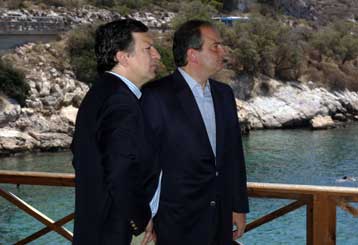 Στην Ελλάδα ο πρόεδρος της Ευρωπαϊκής Επιτροπής Ζοζέ Μπαρόζο