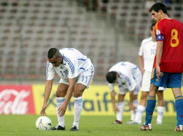 Επίτευγμα η πρόκριση αλλά πρόβλημα η αγωνιστική νοοτροπία, τόνισε ο Νιόπλιας