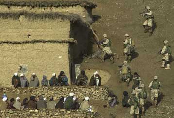 Νεκρός ένας από τους Γερμανούς ομήρους των Ταλιμπάν, αγωνία για 23 Νοτιοκορεάτες