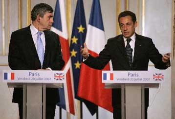 Γαλλία και Βρετανία προτείνουν μείωση των «πράσινων» φόρων