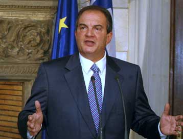 Επαφές Καραμανλή με την πολιτική ηγεσία της Βοσνίας-Ερζεγοβίνης τη Δευτέρα