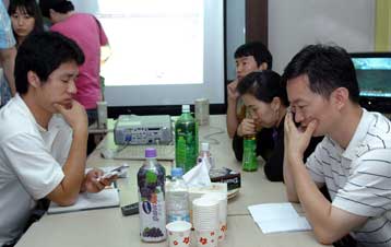 Κρίσιμες στιγμές πριν την εκπνοή της προθεσμίας για τους 23 Νοτιοκορεάτες απαχθέντες