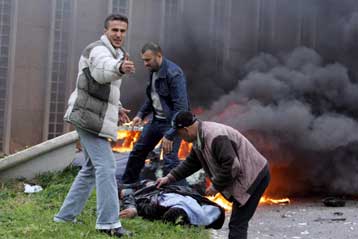 Με νέες επιθέσεις απειλεί η Αλ Κάιντα του Μαγκρέμπ