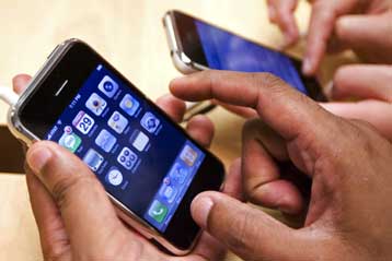 Κερκόπορτα στους Mac και το iPhone ανοίγει μέσω Διαδικτύου