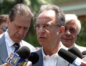 Προβλήματα στην ηλεκτροδότηση – Έχουν ληφθεί όλα τα μετρά, διαβεβαιώνει ο Δ.Σιούφας