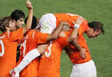 Αποκλεισμός-σοκ για τον ΑΠΟΕΛ από τη συνέχεια του Champions League