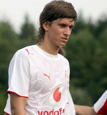 Στα «ερυθρόλευκα» ο Ζολτ Λάτσκο με τετραετές συμβόλαιο