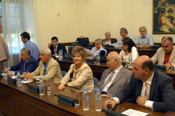 Να μην ενδώσει το ΤΕΑΔΥ στην απαίτηση της JP Morgan ζητεί το ΠΑΣΟΚ