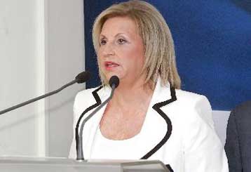 Αύξηση τουριστικών αφίξεων κατά 10% προβλέπει η Φ.Πετραλιά