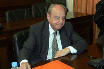 Παρέμβαση Μπενάκη ζητά το ΠΑΣΟΚ για την κλήτευση Ζορμπά στη Βουλή