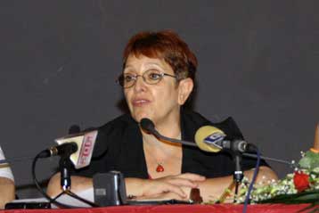 Τη διαφωνία της για το σχέδιο νόμου για την έρευνα εξέφρασε η Αλ.Παπαρήγα