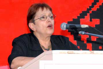 Να δεσμευθεί η κυβέρνηση πως δεν θα εξισωθούν τα όρια συνταξιοδότησης, ζητά το ΚΚΕ