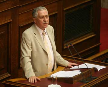 Προσπάθεια συγκάλυψης του θέματος υποκλοπών καταλογίζουν στην κυβέρνηση ΠΑΣΟΚ και ΣΥΝ