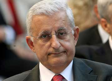 Ποινική δίωξη του πρώην προέδρου του Αρείου Πάγου Ρ.Κεδίκογλου ζητούν συμβασιούχοι